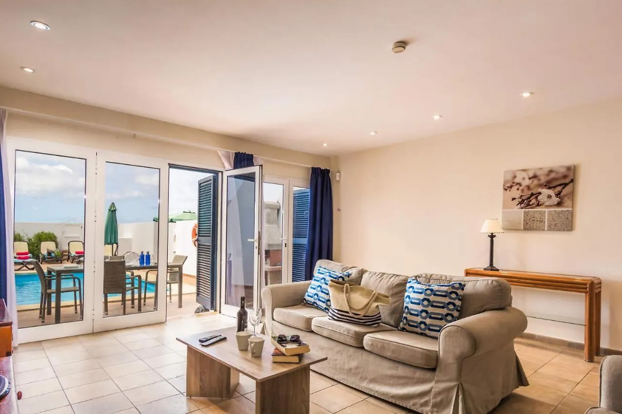 Villa Buena Vista by Villa Plus Corralejo